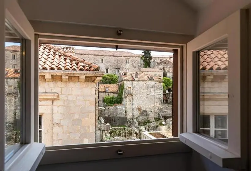 デラックスルーム, Apartments And Rooms Lejletul