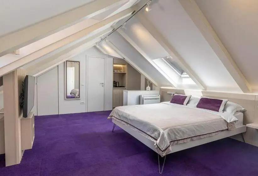 デラックスルーム, Apartments And Rooms Lejletul