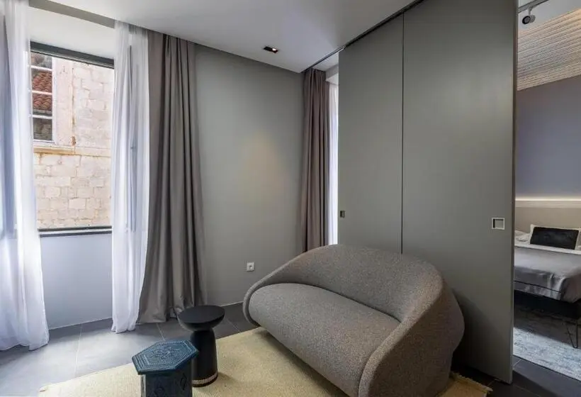 スタンダードトリプルルーム, Apartments And Rooms Lejletul