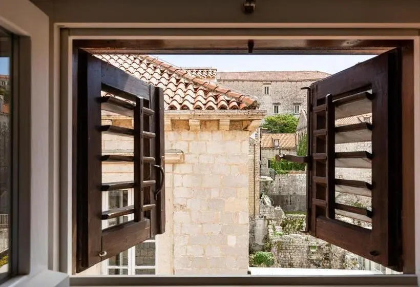 デラックスルーム, Apartments And Rooms Lejletul
