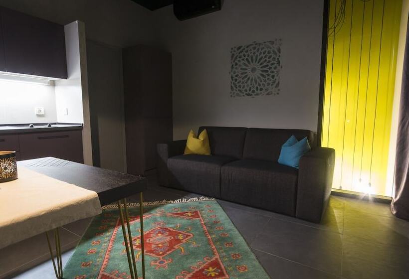 דירת חדר דלוקס, Apartments And Rooms Lejletul