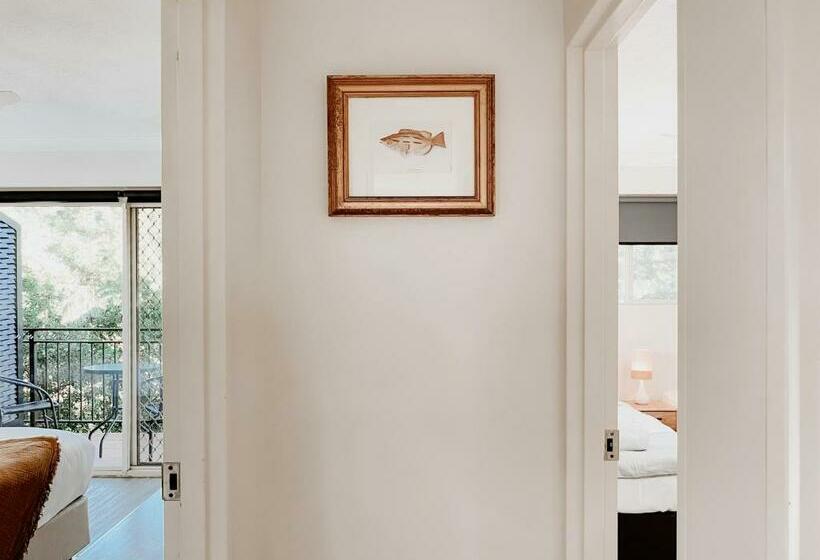 Апартаменты 1 Спальня с Балконом, Sea Breeze On Main Beach