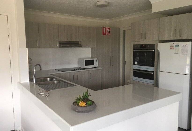 Семейные Апартаменты, Sea Breeze On Main Beach