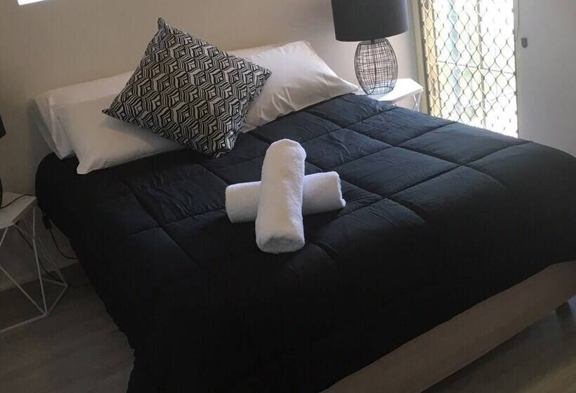 Семейные Апартаменты, Sea Breeze On Main Beach