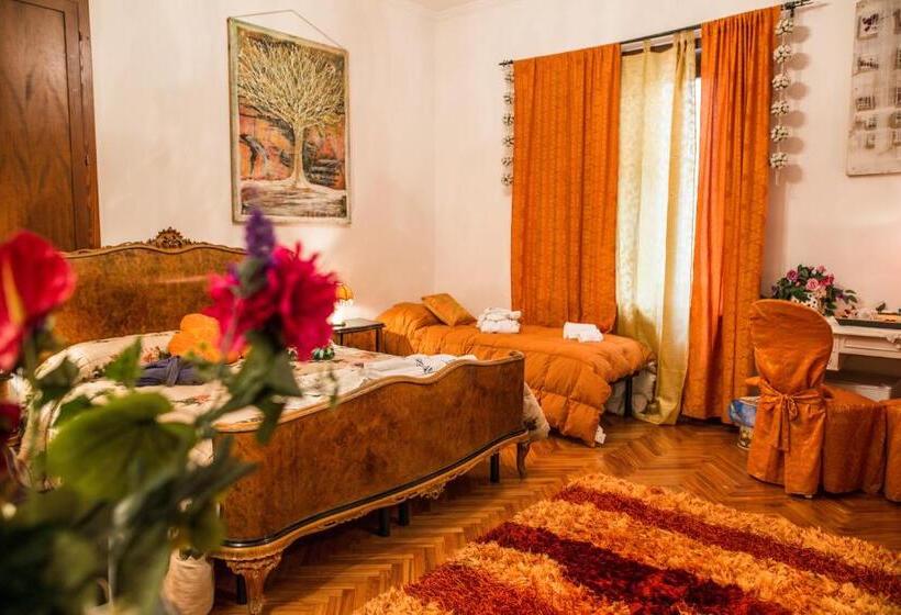 اتاق استاندارد با سرویس بهداشتی مشترک, Art&coffee