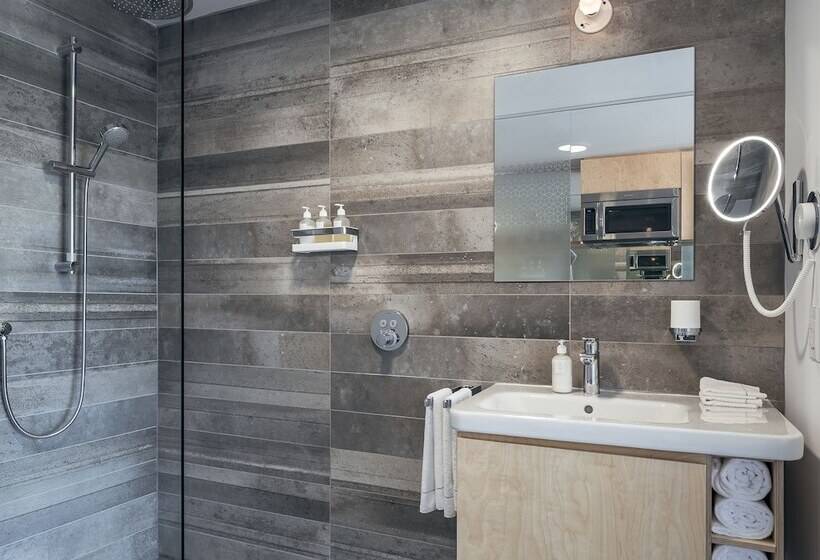 استودیوی استاندارد با تخت دوبل, Boxotel Montreal