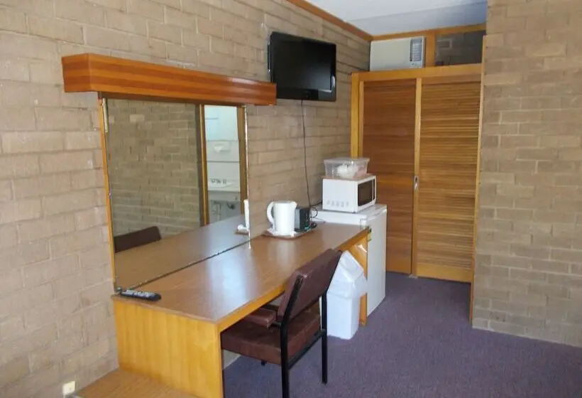 Perhehuone, Corowa Gateway Motel