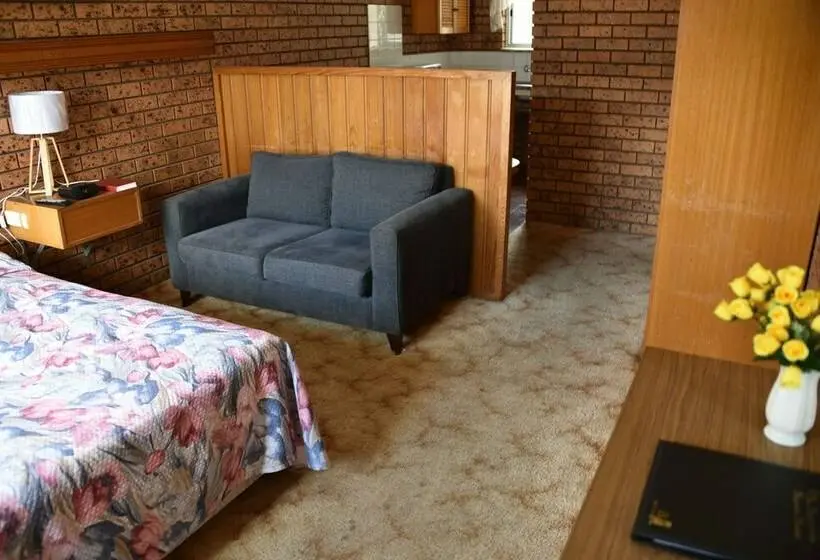 Perhehuone, Corowa Gateway Motel