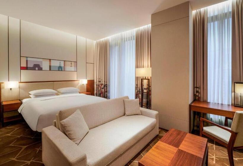 غرفة قياسية سرير كينج, Aloft Seoul Myeongdong