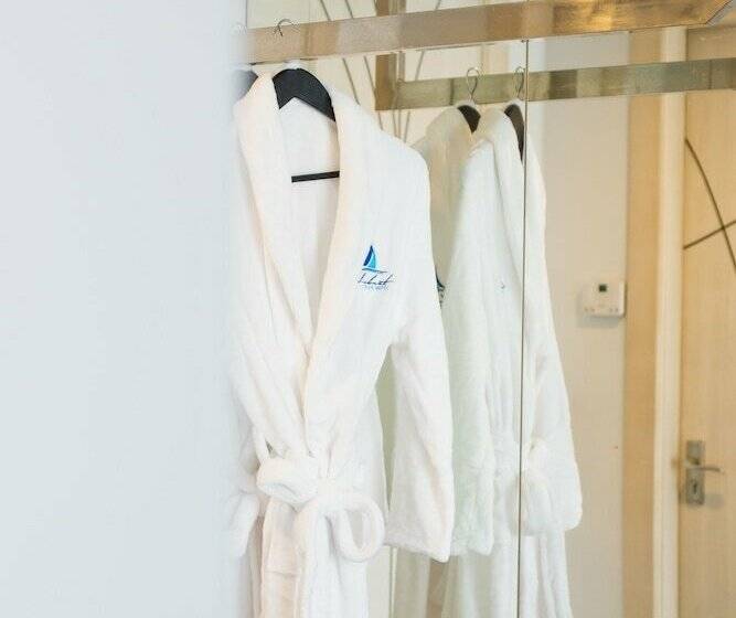 اتاق سوپریور, Blue Boat Hotel Jc