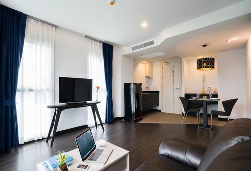 سوییت, Blue Boat Hotel Jc