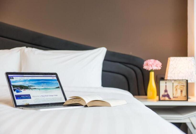 سوییت, Blue Boat Hotel Jc