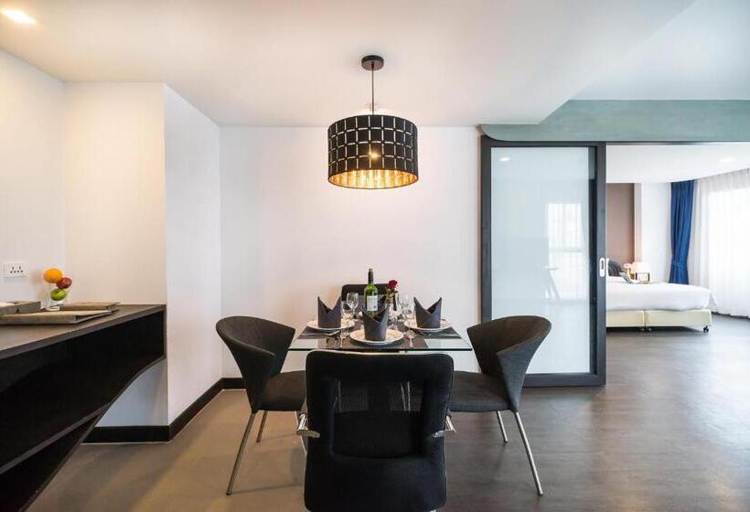 سوییت, Blue Boat Hotel Jc