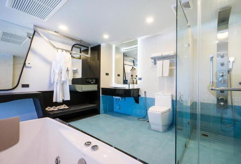 스위트, Blue Boat Hotel Jc