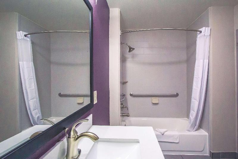 스탠다드 룸 킹사이즈 침대, La Quinta By Wyndham Pampa