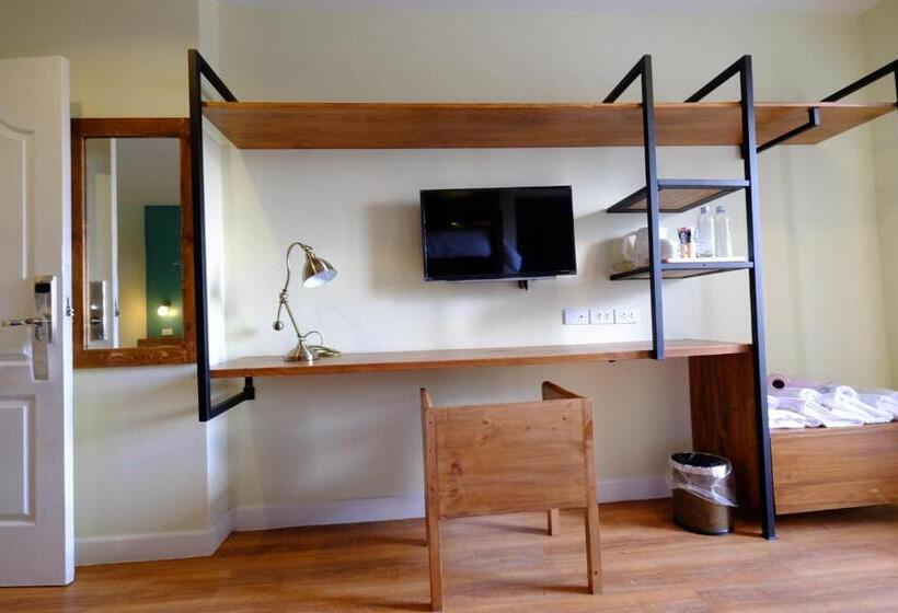 اتاق لوکس خانوادگی, Siri Poshtel Bangkok