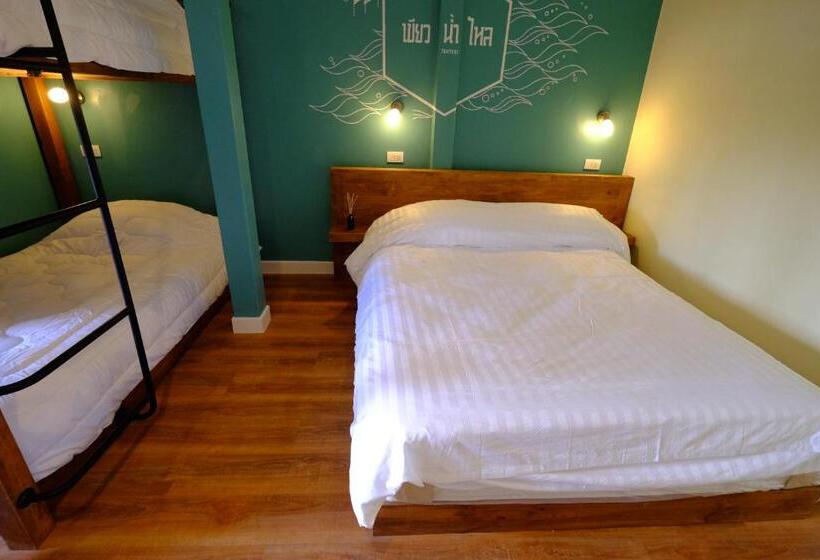 اتاق لوکس خانوادگی, Siri Poshtel Bangkok