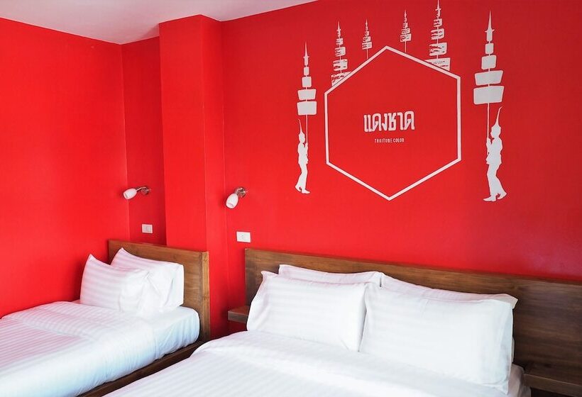 اتاق لوکس سه تخته, Siri Poshtel Bangkok