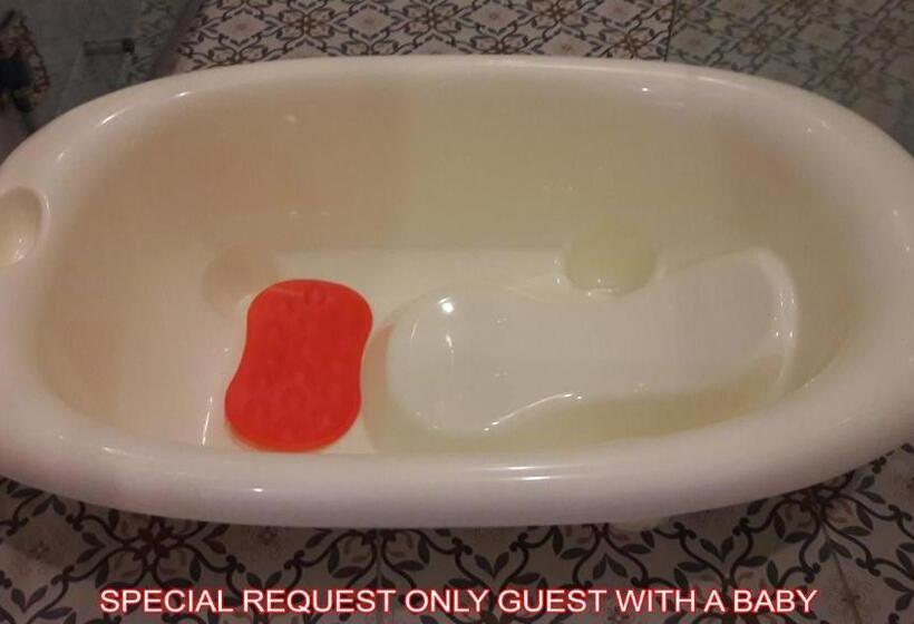 اتاق لوکس خانوادگی, Siri Poshtel Bangkok