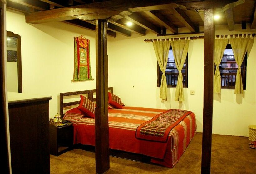 اتاق لوکس, Temple House