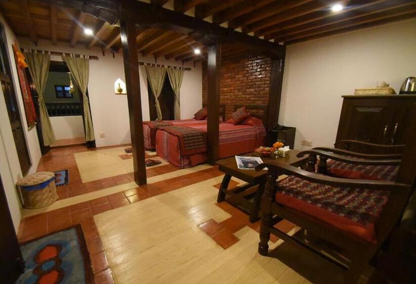 اتاق لوکس با بالکن, Temple House