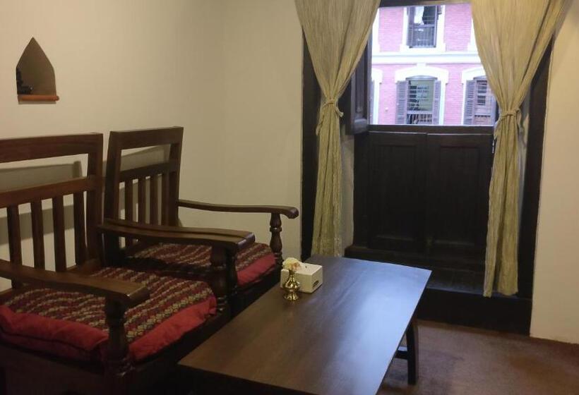 اتاق استاندارد, Temple House