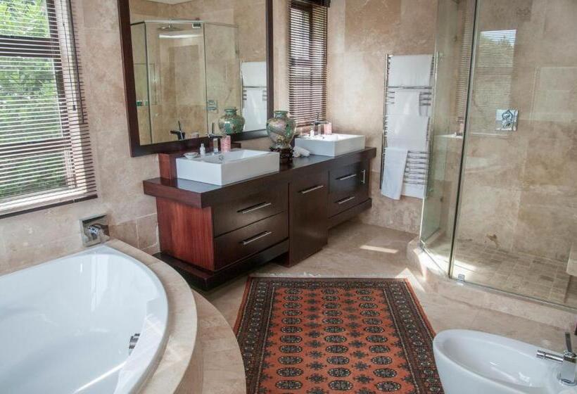 سوئیت پرزیدنت, The Mount Knysna