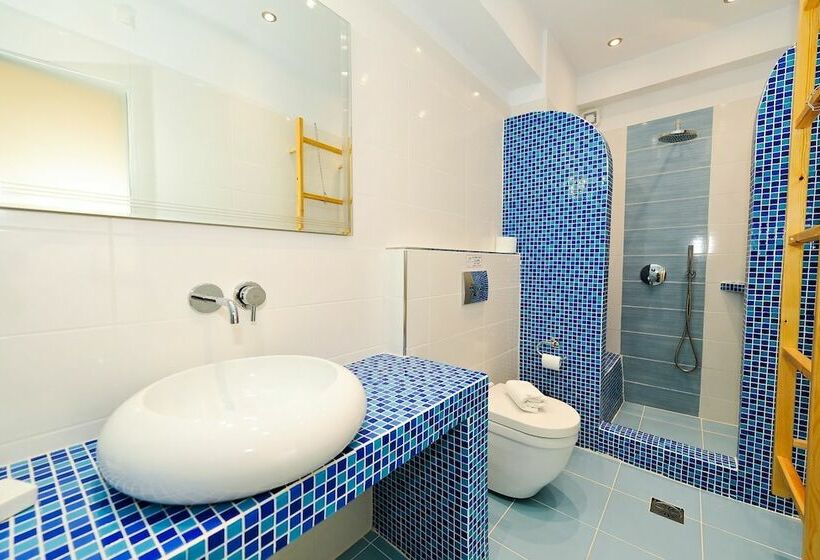 Habitació Estàndard, Asterolithos