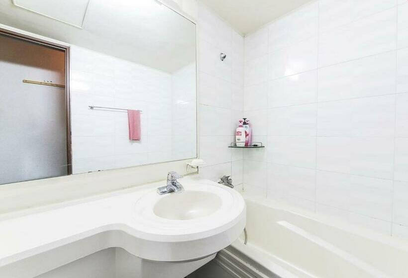 Номер Стандарт, Motel Sangmu Gwangju