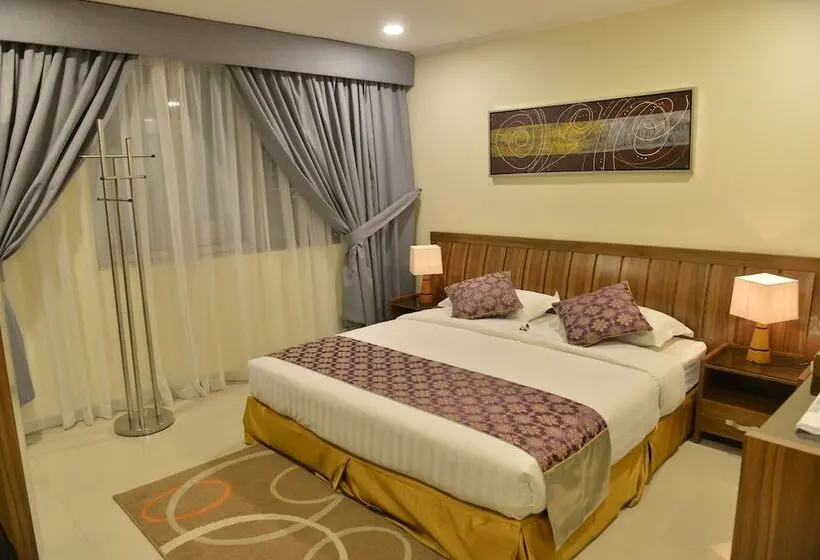 Standard-studio, The First Tower Hotel Apartment