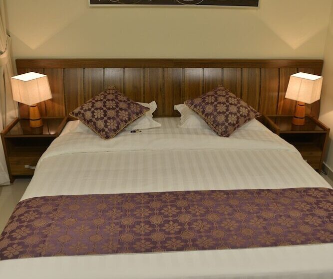 标准工作室, The First Tower Hotel Apartment