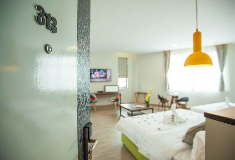 패밀리 스위트, Bzz