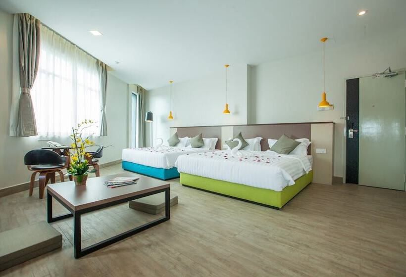 패밀리 스위트, Bzz