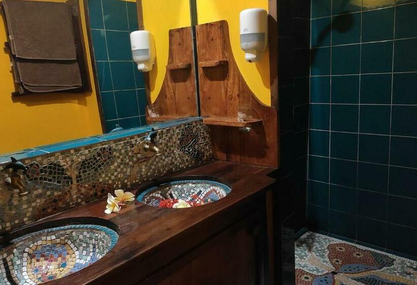 ویلای استاندارد با چشمانداز باغ, Clair De Lune