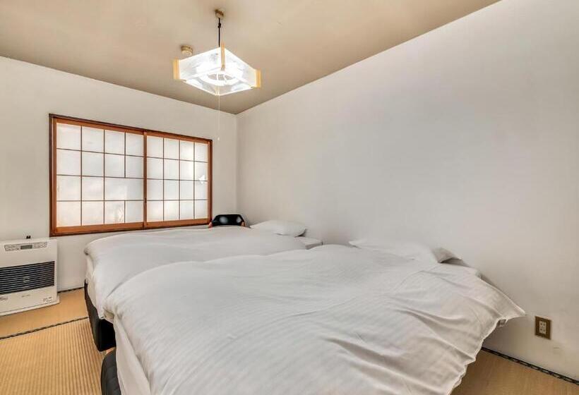 חדר סטנדרט חדר אמבטיה משותף, Madarao