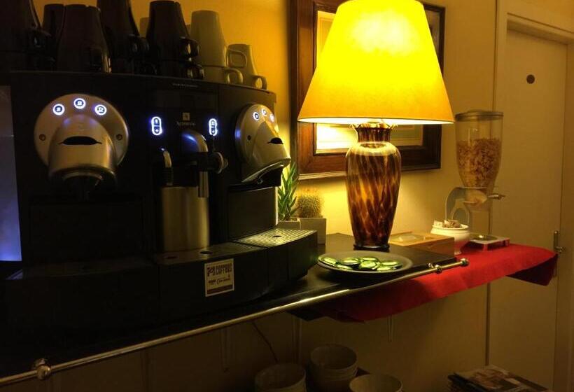 استودیوی استاندارد, Alberghino B&b