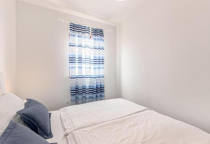 Апартаменты 1 Спальня, Apartments Rina