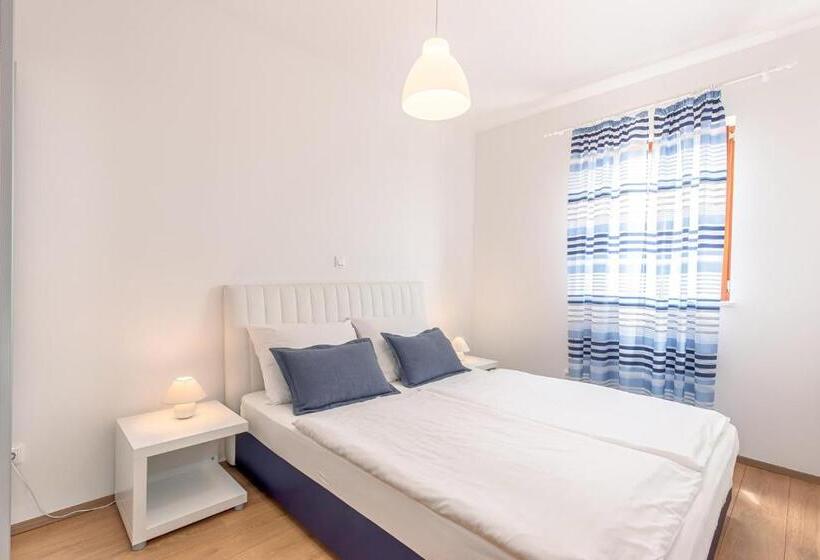 Апартаменты 1 Спальня, Apartments Rina