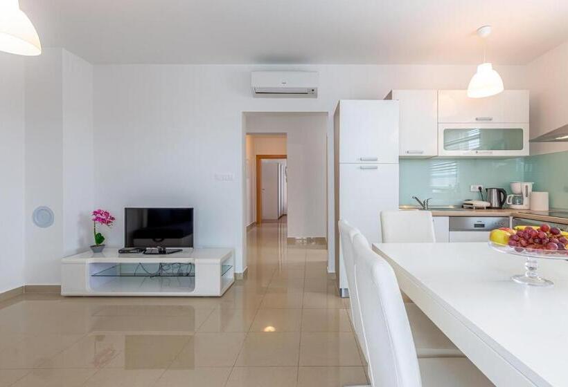 آپارتمان 1 خوابه, Apartments Rina
