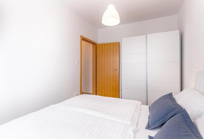 Апартаменты 1 Спальня, Apartments Rina