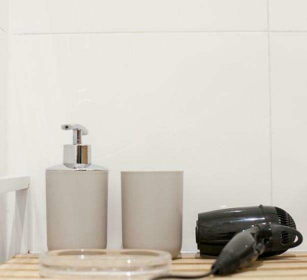 اتاق لوکس چهار تخته, Kuwadro Guesthouse Centrum