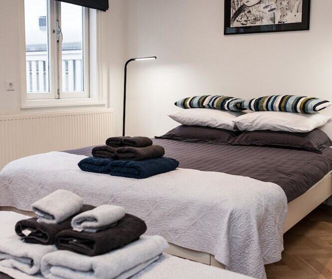 Четырехместный Номер Deluxe, Kuwadro Guesthouse Centrum