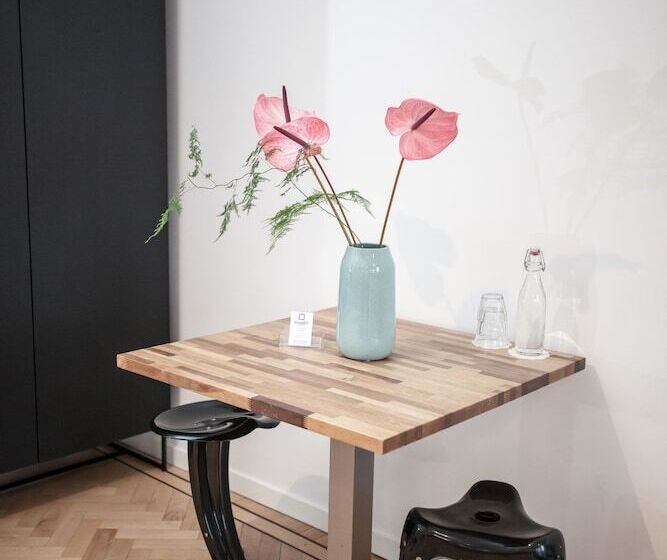 اتاق لوکس چهار تخته, Kuwadro Guesthouse Centrum