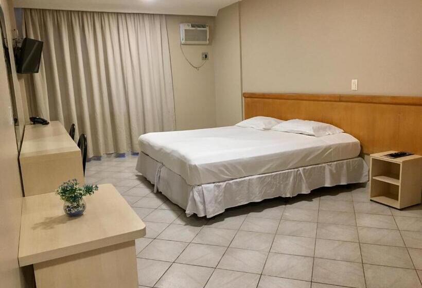 디럭스 룸, Diplomat