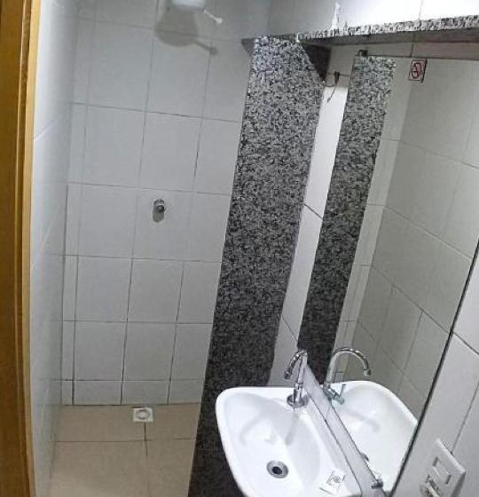 חדר בסיסי, Diplomat