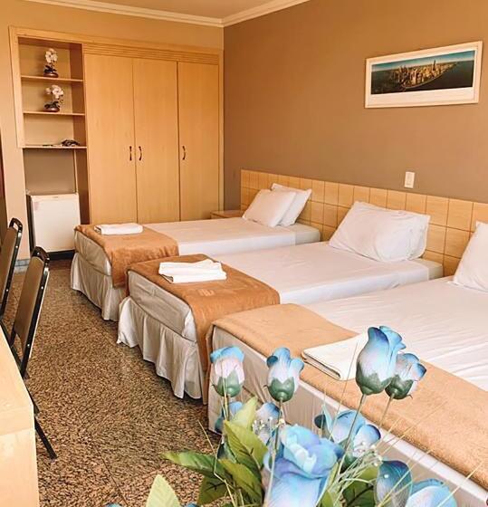 디럭스 4인 룸, Diplomat