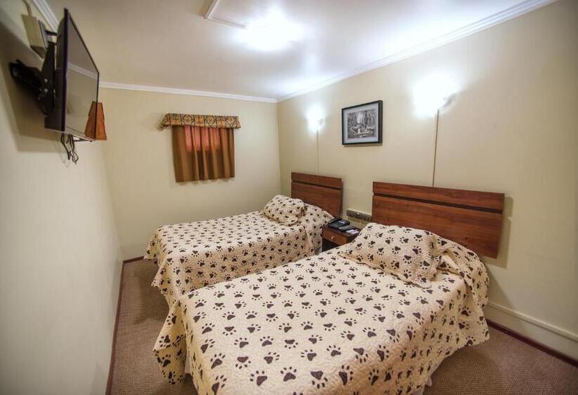 חדר סטנדרט, Sahara Inn