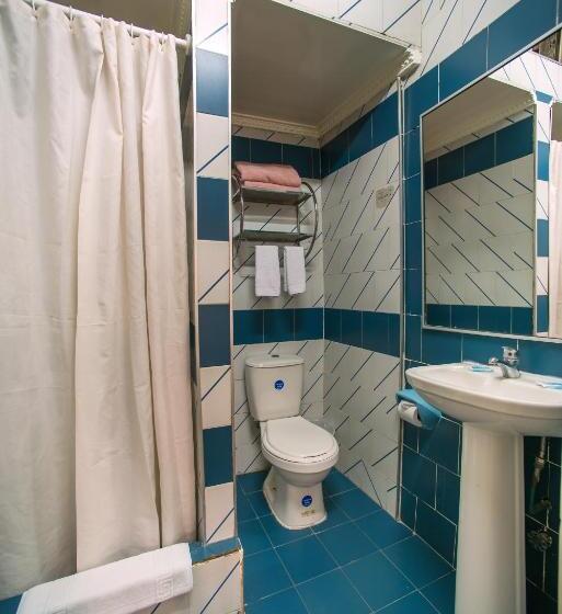 חדר סטנדרט, Sahara Inn