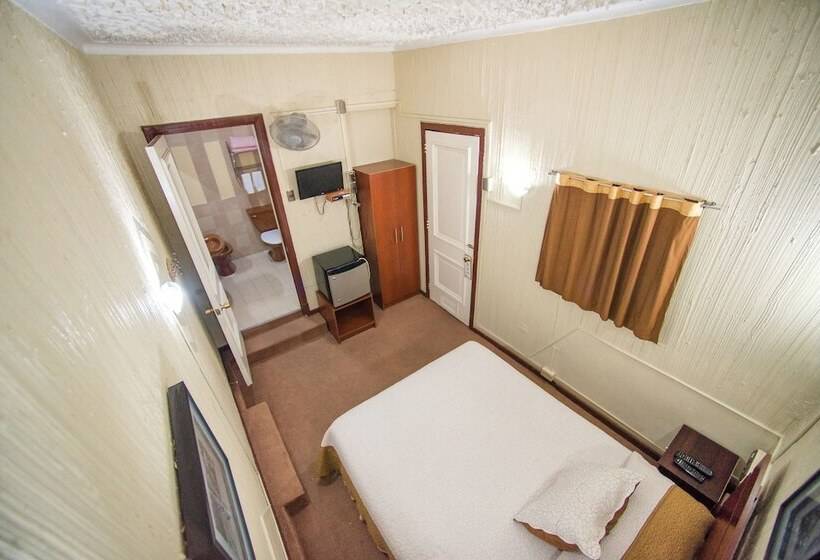 חדר סטנדרט, Sahara Inn