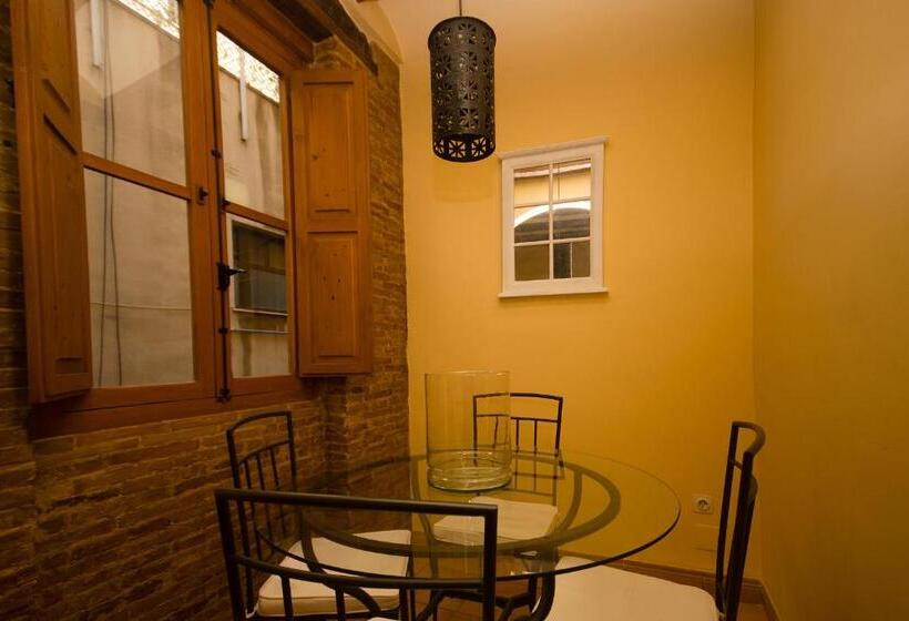 شقة غرفة واحدة, Total Valencia Charming